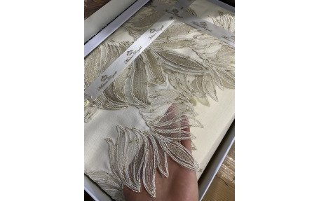 Турецька льняна скатертина 160х220 см Haspen Rose з мереживом